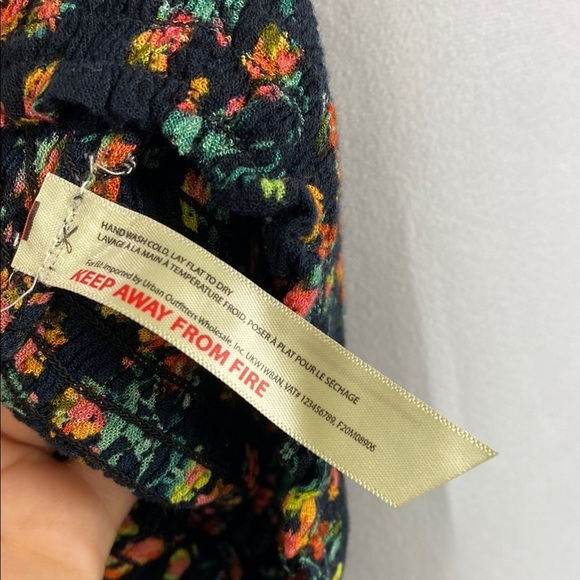 Free People NWT FP1 Maia Smocked Short - Floral Black Combo - Size Small - Picture 11 of 14